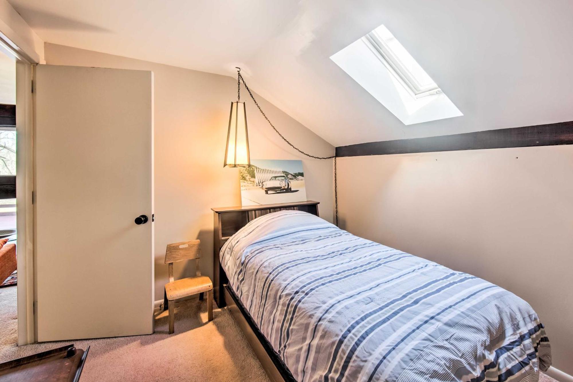 Runningwater Apartment In Lancaster With Deck Εξωτερικό φωτογραφία