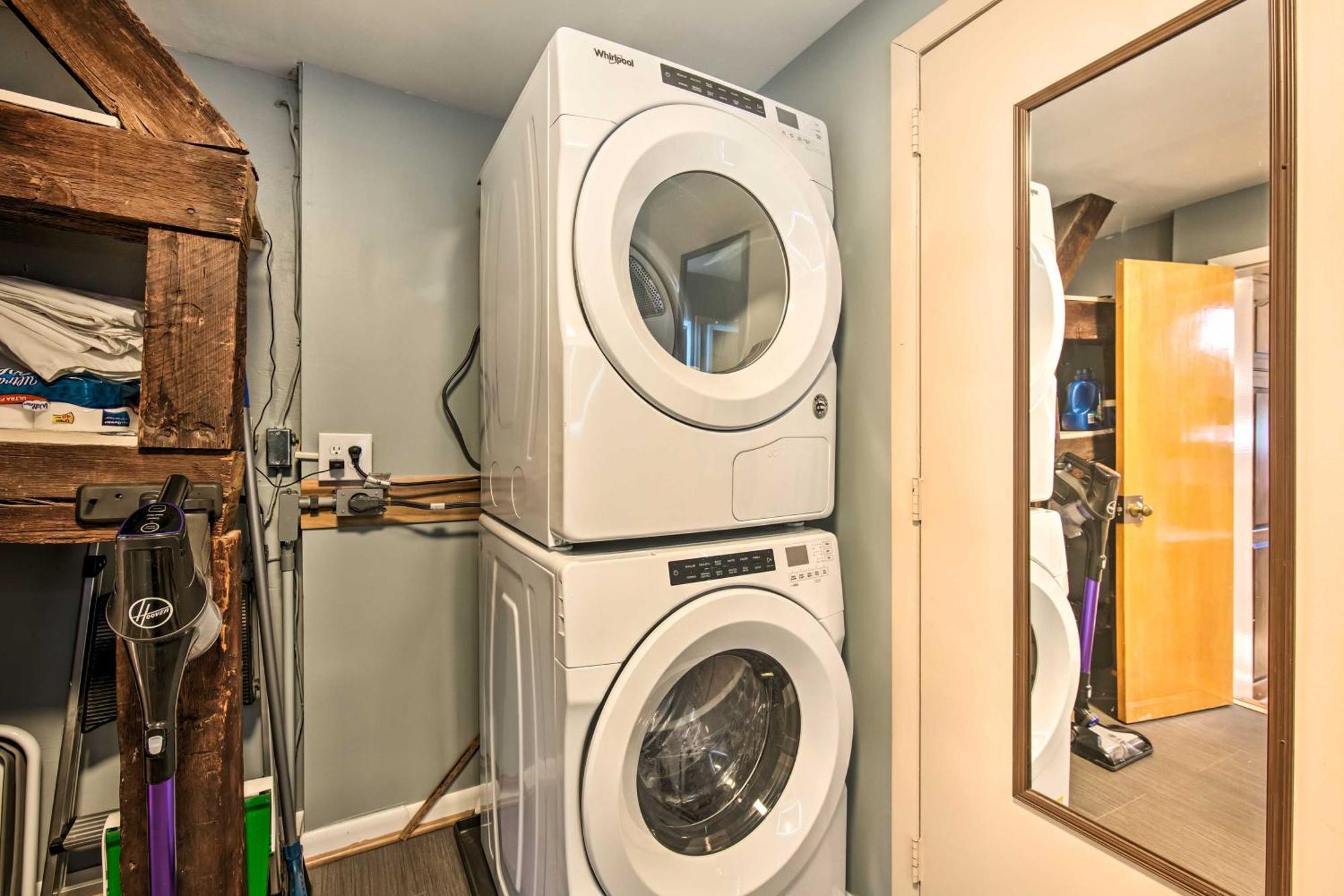 Runningwater Apartment In Lancaster With Deck Εξωτερικό φωτογραφία