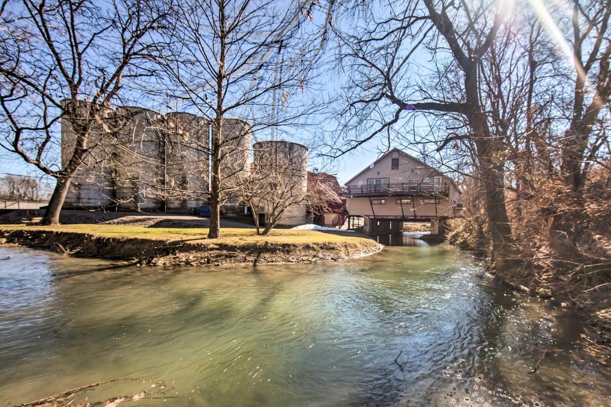 Runningwater Apartment In Lancaster With Deck Εξωτερικό φωτογραφία